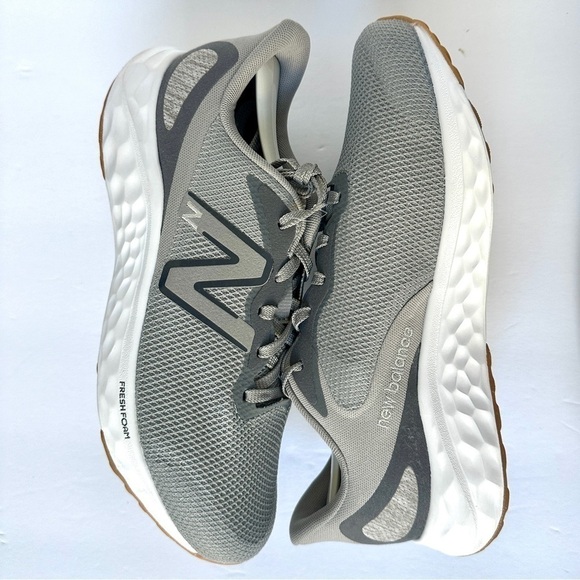 NEW BALANCE Fresh Foam Arishi v4 MARISEG4 Lightweight Gray Running Shoe Size 9 - Picture 6 of 8
